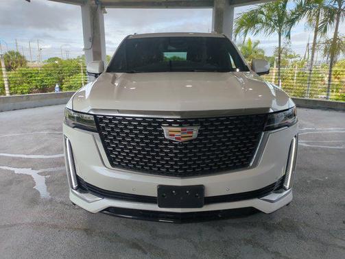 Crystal White Tricoat 2022 Cadillac Escalade ESV Luxury