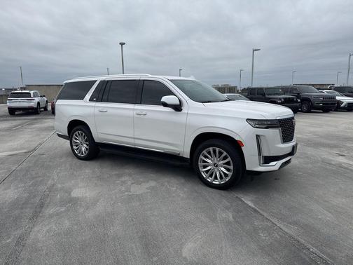 2022 Cadillac Escalade ESV Luxury