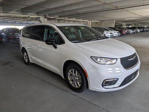 2026 Chrysler Pacifica L