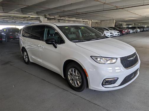 2026 Chrysler Pacifica L