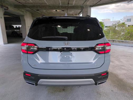 2023 Honda Pilot AWD Elite