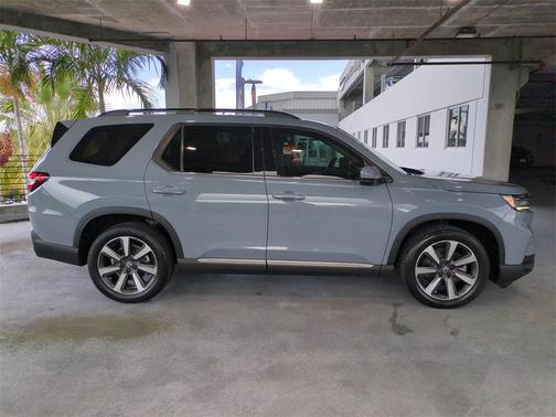 2023 Honda Pilot AWD Elite