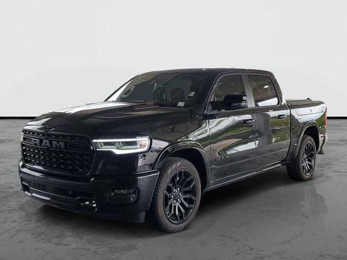 Diamond Black Crystal Pearlcoat 2026 RAM 1500 Limited