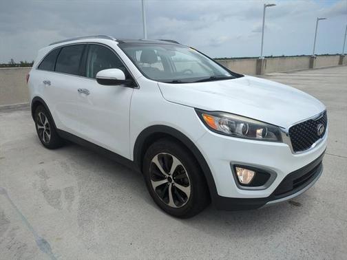 2016 Kia Sorento EX