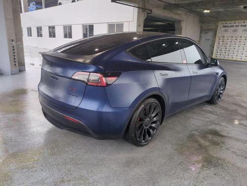 2022 Tesla Model Y Performance Dual Motor All-Wheel Drive