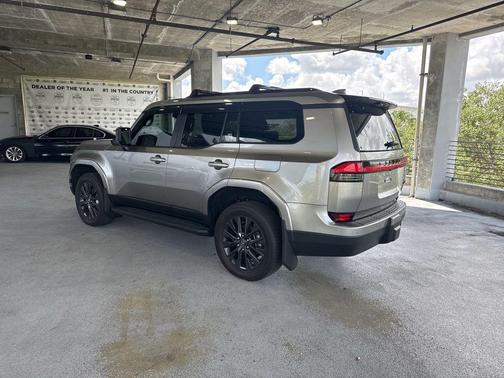 Atomic Silver 2024 Lexus GX 550 Premium