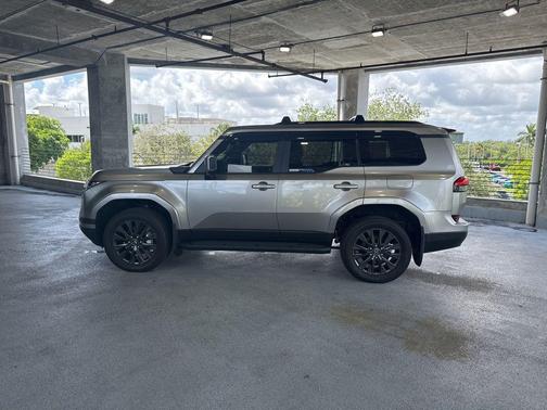 Atomic Silver 2024 Lexus GX 550 Premium
