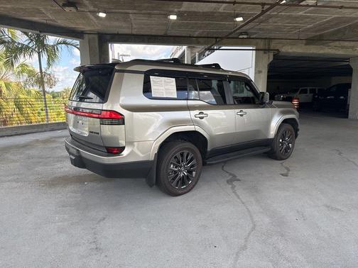 Atomic Silver 2024 Lexus GX 550 Premium
