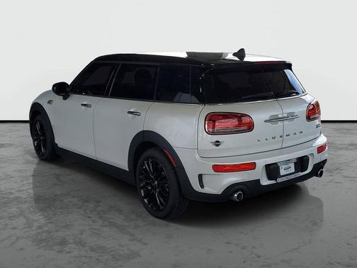 White Metallic 2023 MINI Clubman Cooper S