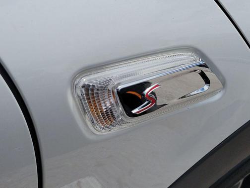 White Metallic 2023 MINI Clubman Cooper S