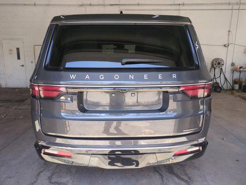 2024 Jeep Wagoneer Series II 4x2