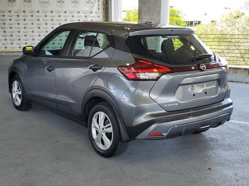 Gun Metallic 2023 Nissan Kicks S