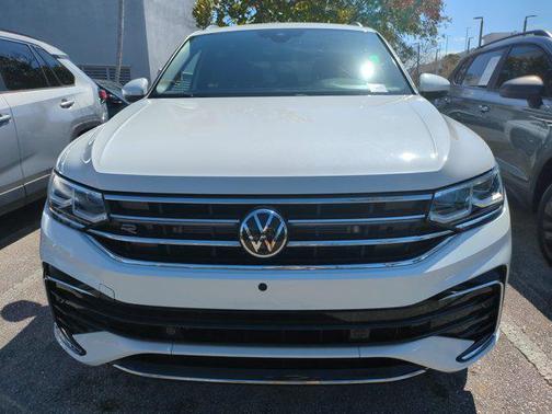 2022 Volkswagen Tiguan 2.0T SEL R-Line 4MOTION