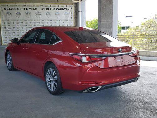 Matador Red Mica 2020 Lexus ES 350 Base