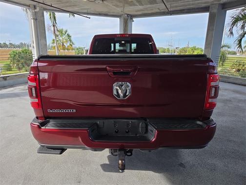 2022 RAM 2500 Laramie Crew Cab 4x2 8' Box