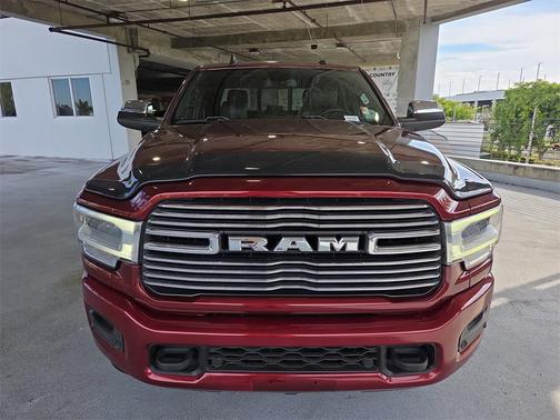 2022 RAM 2500 Laramie Crew Cab 4x2 8' Box