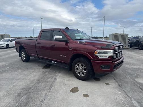 2022 RAM 2500 Laramie Crew Cab 4x2 8' Box