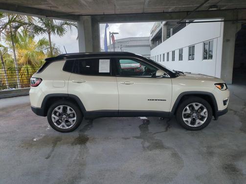 Pearl White Tri-Coat 2018 Jeep Compass Limited