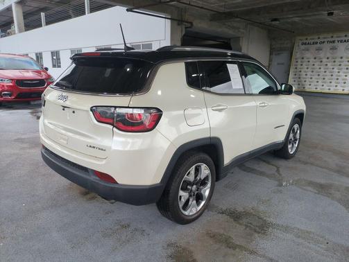 Pearl White Tri-Coat 2018 Jeep Compass Limited