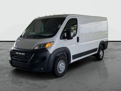 Bright White Clearcoat 2026 RAM ProMaster 1500 Low Roof