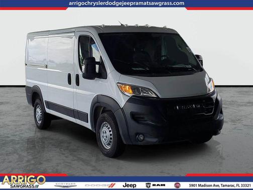 Bright White Clearcoat 2026 RAM ProMaster 1500 Low Roof