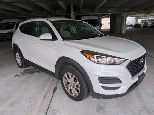 2020 Hyundai TUCSON SE