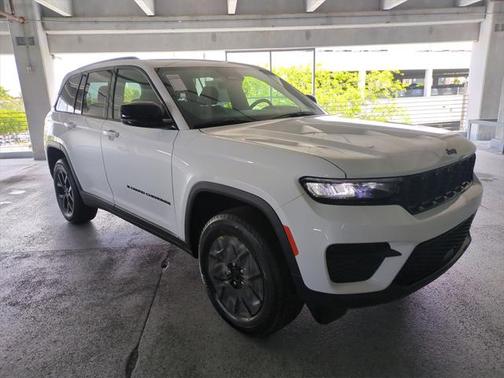 2025 Jeep Grand Cherokee Altitude
