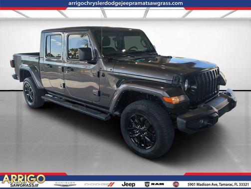 Granite Crystal Metallic Clearcoat 2022 Jeep Gladiator Altitude 4x4