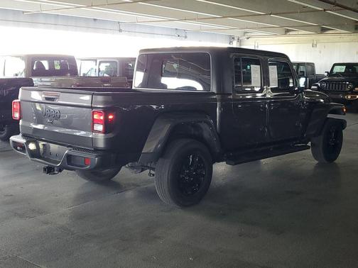 Granite Crystal Metallic Clearcoat 2022 Jeep Gladiator Altitude 4x4