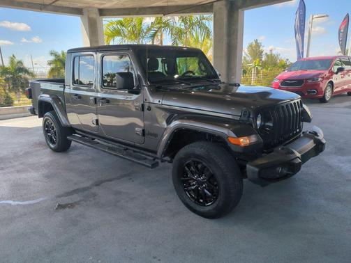 Granite Crystal Metallic Clearcoat 2022 Jeep Gladiator Altitude 4x4