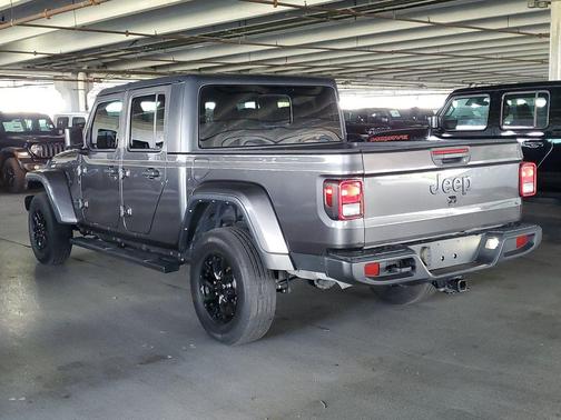 Granite Crystal Metallic Clearcoat 2022 Jeep Gladiator Altitude 4x4