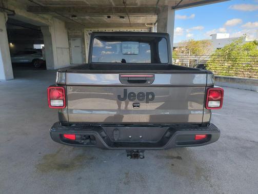 Granite Crystal Metallic Clearcoat 2022 Jeep Gladiator Altitude 4x4