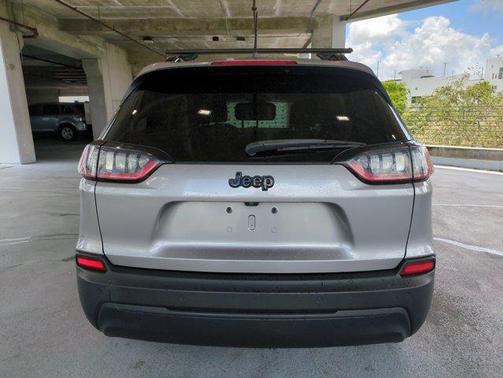 2020 Jeep Cherokee Altitude