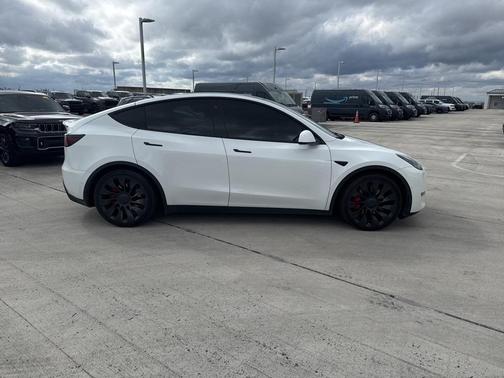 2022 Tesla Model Y Performance Dual Motor All-Wheel Drive