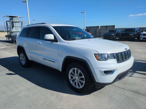 2021 Jeep Grand Cherokee Laredo