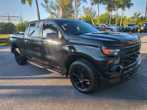 2023 Chevrolet Silverado 1500 Custom