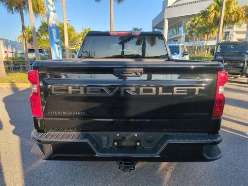 2023 Chevrolet Silverado 1500 Custom