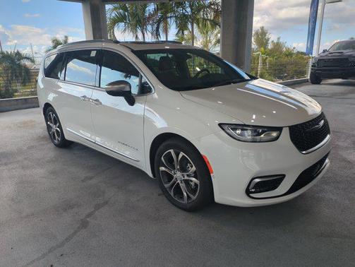 2026 Chrysler Pacifica L