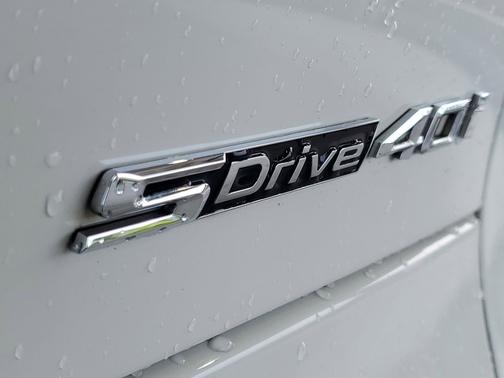 Alpine White 2022 BMW X5 sDrive40i