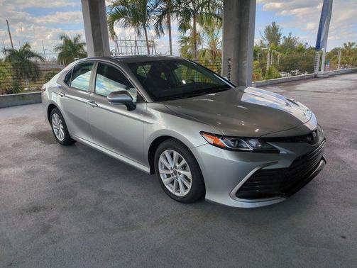 2022 Toyota Camry LE