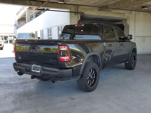 Diamond Black Crystal Pearlcoat 2020 RAM 1500 Rebel