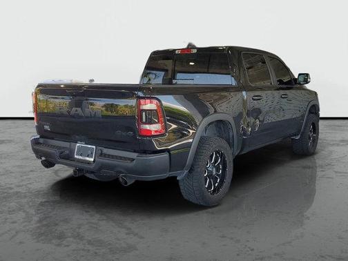 Diamond Black Crystal Pearlcoat 2020 RAM 1500 Rebel