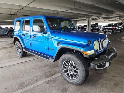 2025 Jeep Wrangler 4-Door Sahara 4x4
