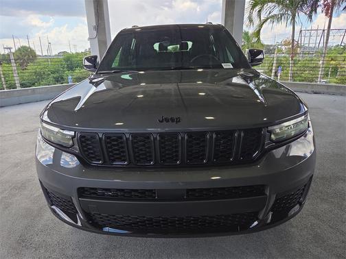 2025 Jeep Grand Cherokee L Altitude