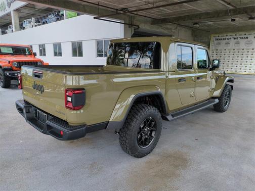 2025 Jeep Gladiator High Tide