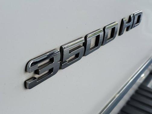 White Frost 2019 GMC Sierra 3500 SLT
