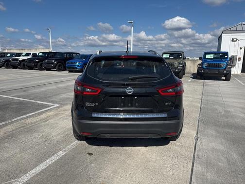 2021 Nissan Rogue Sport SV