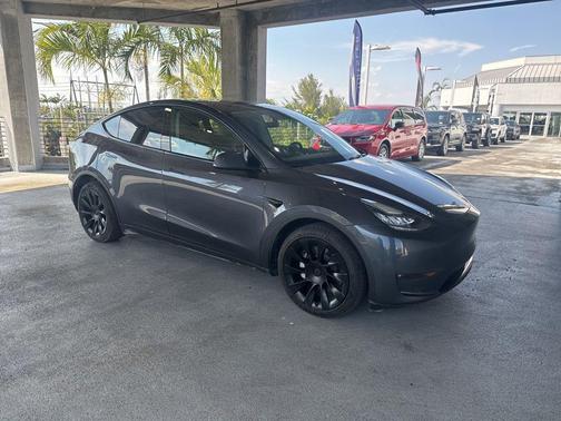 Gray 2022 Tesla Model Y Long Range Dual Motor All-Wheel Drive