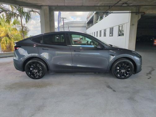 Gray 2022 Tesla Model Y Long Range Dual Motor All-Wheel Drive