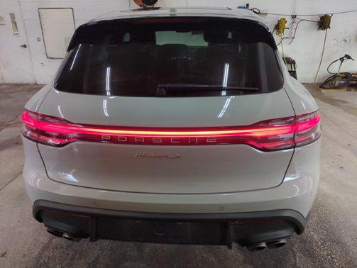 2022 Porsche Macan S